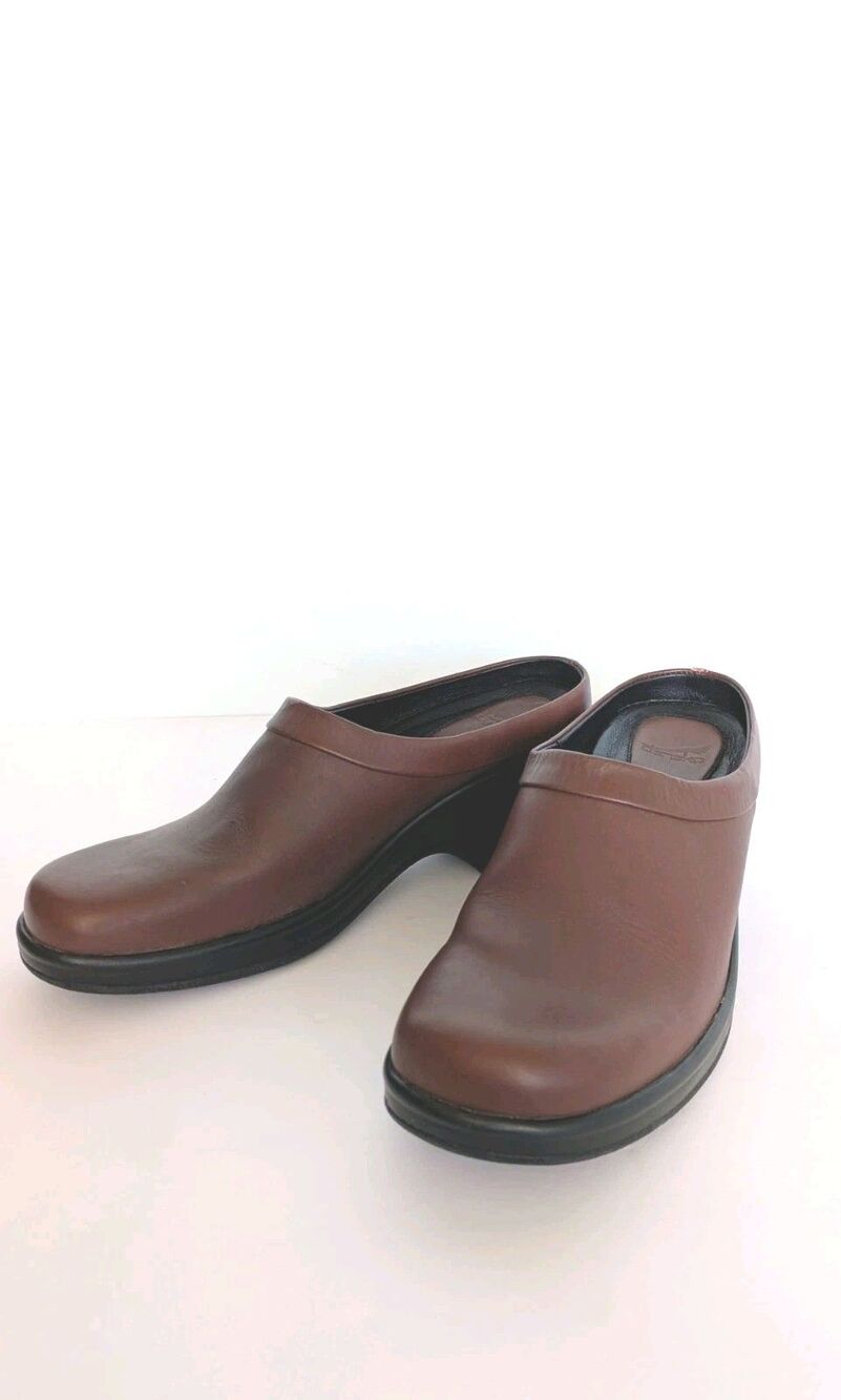 Dansko Professional Nurse Clogs Womens EU 41 Brown Leather Comfort Work Shoes